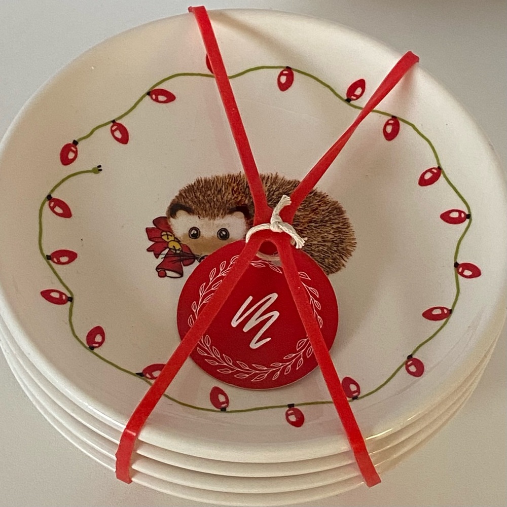 Rae Dunn Hedgehog Appetizer Plates Christmas Lights Set of 4 Magenta NWT New